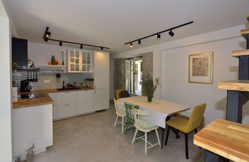 Rastovac House | Traditional stone house - 10 mins from the beach with private pool