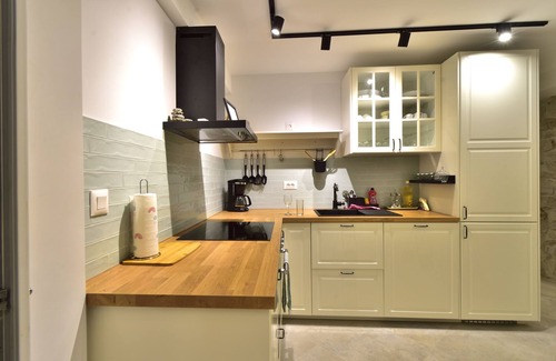 Rastovac House | Traditional stone house - 10 mins from the beach with private pool
