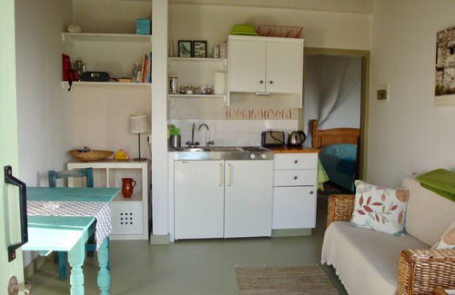 Pentakomo Apartment | Traditional Stone Village Apartment With Balcony