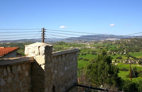 Pentakomo Apartment | Traditional Stone Village Apartment With Balcony