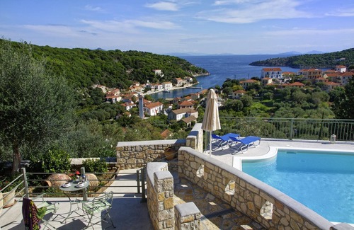 Kioni Apartment | Traditional Suite KIRKE, 45m2, 3people unobstructed view,to the magic of Kioni