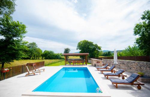 Hrvace Villa | Traditional villa Juta for 8 people