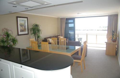 Maroochydore Apartment | Trafalgar Towers