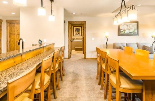 Cle Elum House | Trail Head Lodge # 302