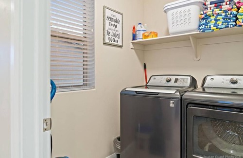 Sienna Hills House | Trailhead - PRIVATE HOME/HOT TUB - FULLY LOADED!!!