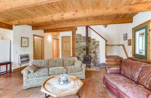 Fox House | Trails and Creek On-Site Ozarks Retreat on 23 Acres