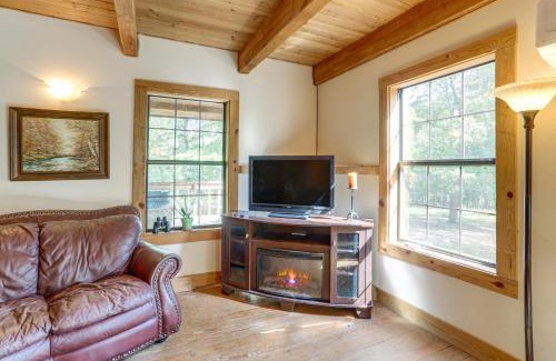 Fox House | Trails and Creek On-Site Ozarks Retreat on 23 Acres