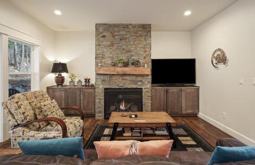 Westbrook Meadows House | Trails End Retreat home