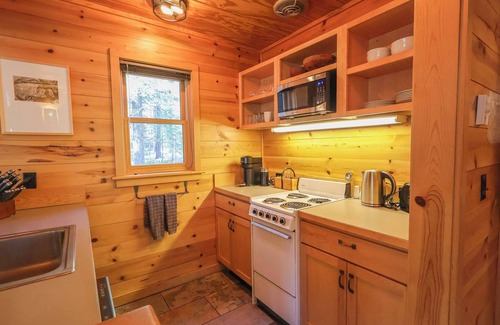 Mazama Cabin | Trailside Retreat 2 bedroom cabin at Wilson Ranch