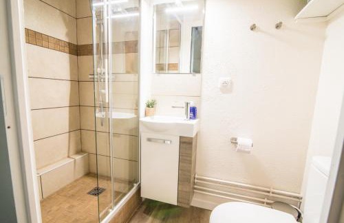 Plaine des Bouchers Apartment | Tram - L'Absolu