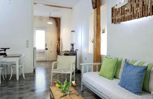 Lefkada Town Apartment | Tramezzo Designer's House