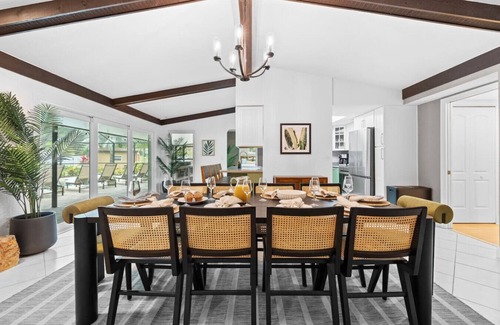 Largo House | Trampoline * Heated Pool * Spa
