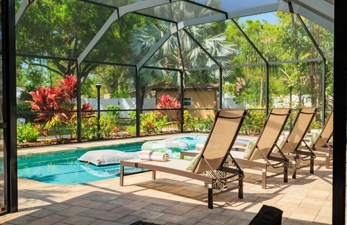 Largo House | Trampoline * Heated Pool * Spa