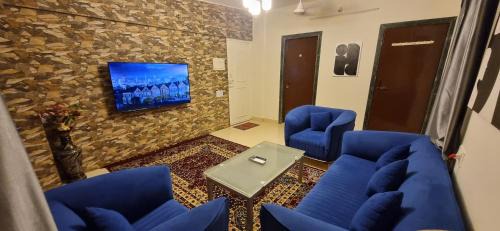 Pali Hill Apartment | Tranquil - 1 BHK with Pocket Terrace