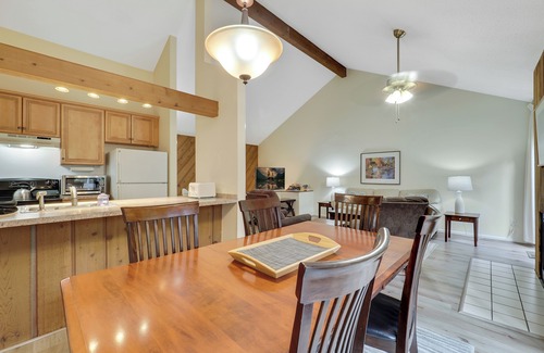 Harbor Springs Condo | Tranquil 2-bedroom condo in Harbor Springs Michigan with WiFi, AC