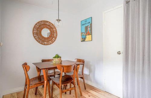 Downtown Seattle Apartment | Tranquil 2BR downtown condo, Parking, King bed