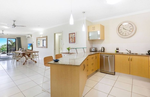 Trinity Beach Apartment | Tranquil 3-Bedroom Apartment Near Trinity Beach