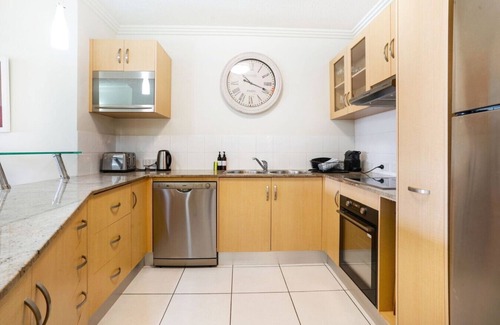 Trinity Beach Apartment | Tranquil 3-Bedroom Apartment Near Trinity Beach