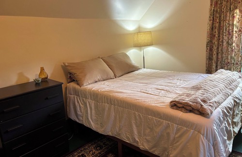Carthage Other | Tranquil 3-bedroom farmhouse in charming Carthage with AC