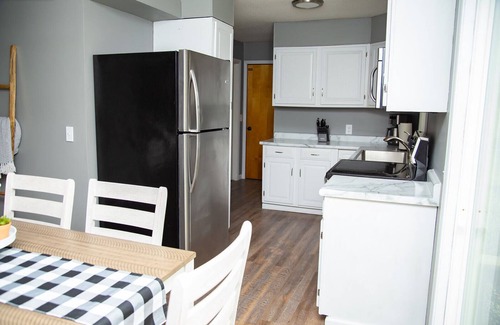 Standish House | Tranquil 3-bedroom house with WiFi in charming Standish
