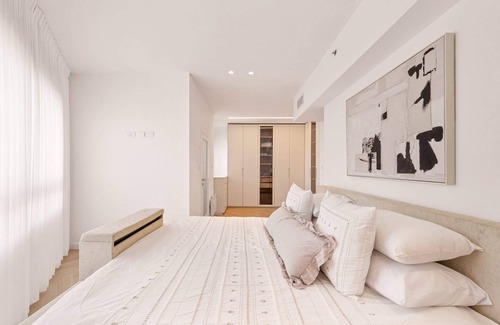Jerusalem Condo | Tranquil 3BDR Oasis In Ramat Sharet/BaytVegan