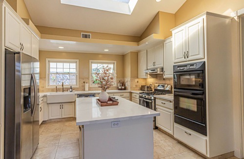 Kit Carson House | Tranquil 4BR/3BA Home with Pool/Vineyard.