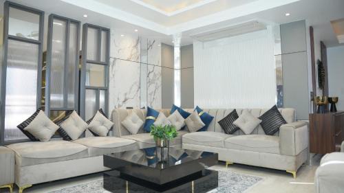 Bullawala Apartment | Tranquil Abode By LivBox