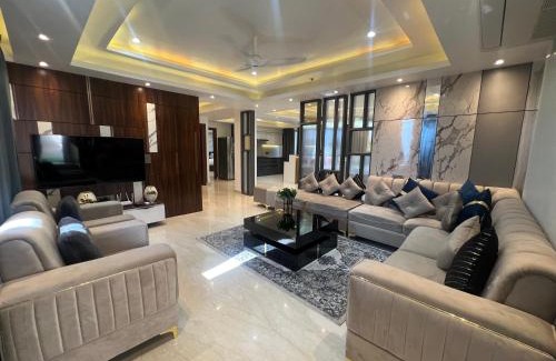 Bullawala Apartment | Tranquil Abode By LivBox