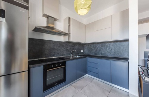 Ishem Apartment | Tranquil Apartment with pool access - Manjola
