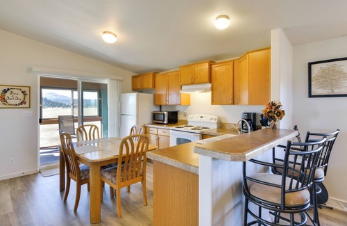 Hartsel Cabin | Tranquil Cabin Getaway w/Panoramic Mtn View!
