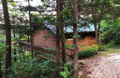 Eureka Springs Cabin | Tranquil Cabin- Perched on Mountain Top boasting jacuzzi for two and expansive deck with views! Trail & Cave on Property!