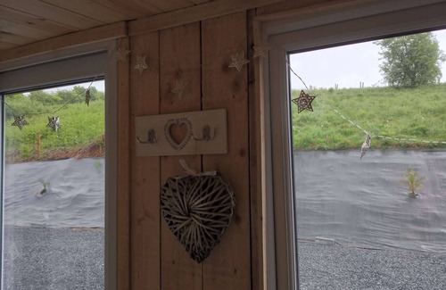 Llandovery Cabin | Tranquil Cabin Retreat in Llandovery