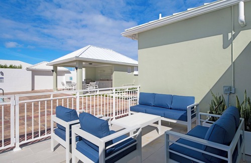 Cockburn Town Villa | Tranquil Caribbean Retreat Awaits: Modern-Stylish 3 BDR Villa in Grand Turk!