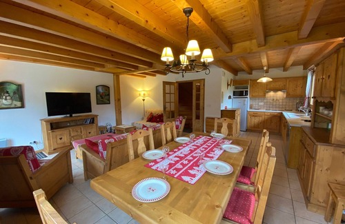 Samoens Ski Chalet | Tranquil Chalet - 3BR, Terrace, Near Village, Pet-Friendly, Free Shuttle