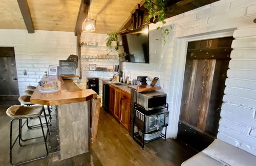 Kit Carson House | Tranquil country setting w/majestic views