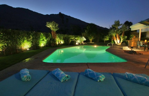 Indian Canyon House | Tranquil Desert Oasis on the Indian Canyon Golf Course - Casa Turquoise