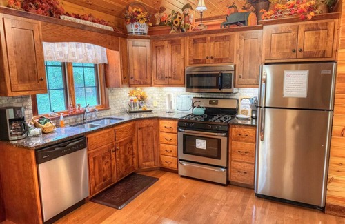 Millersburg Cabin | Tranquil Escape Close to Dining & Entertainment