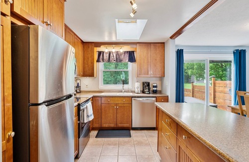 Romulus House | Tranquil Escape; Hot Tub~Lake Access~Views
