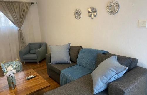 Greater Johannesburg Metropolitan Area Apartment | Tranquil Escape in Bromhof area