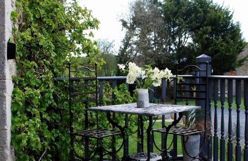Sainte-Marguerite-d'Elle House | Tranquil Cottage in Normandy, cleaning included