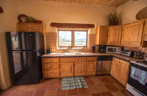 El Prado House | TRANQUIL GET AWAY between Taos & Ski Valley