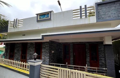 Gudalur House | Tranquil Gudalur Stay Surrounded by Tea & Forests