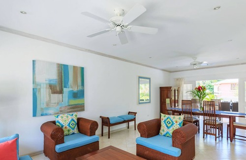 Little Battaleys House | Tranquil House moments from Mullins Beach