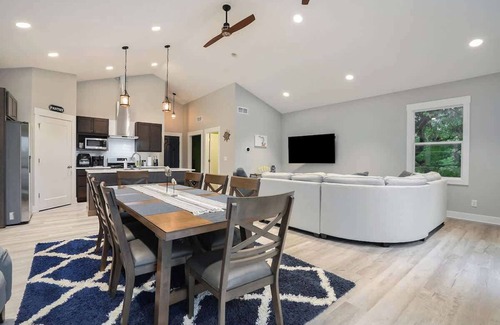 Smyrna House | Tranquil Jewel: Arcade, King Suits, Hot Tub, Decks