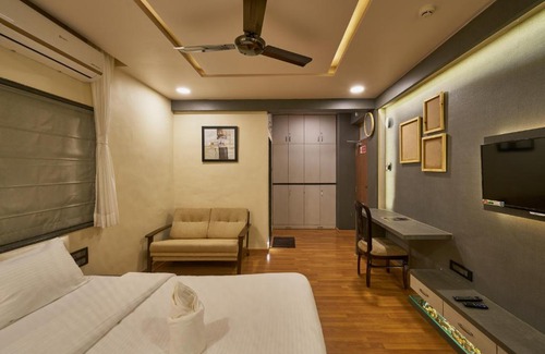 Pune Hotel | Tranquil La Casa