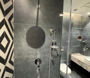 Greater Noida Bed & Breakfast | Tranquil Luxe Stays