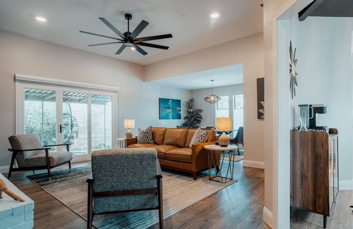 Richardson House | Tranquil Luxury Executive Patio Home perfect for temporary living!