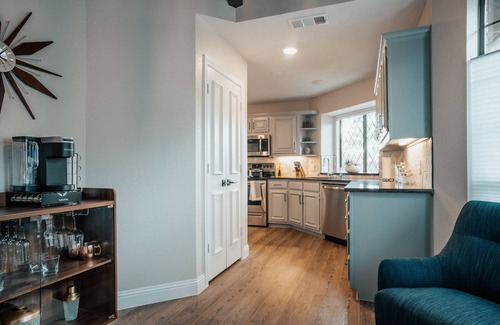 Richardson House | Tranquil Luxury Executive Patio Home perfect for temporary living!