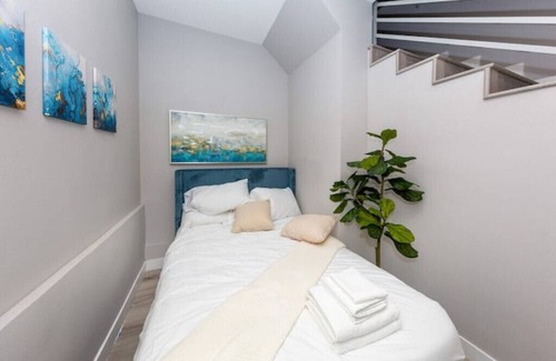 North Hollywood Apartment | Tranquil NoHo Studio Near Universal Studios