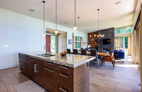Central Huron House | Tranquil Oasis - 3 King Beds, *Lakeview Hot Tub* - Private Lake Access